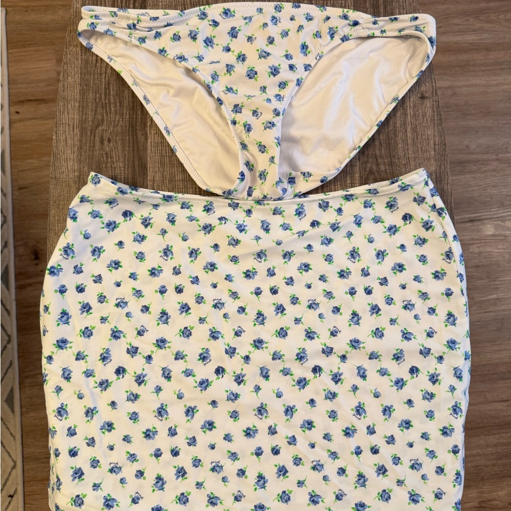 VS Pink Matching Floral Bikini Set Size Large